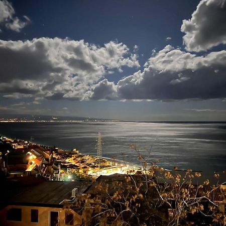 La Goccia Sul Mare Apartamento Letoianni Exterior foto