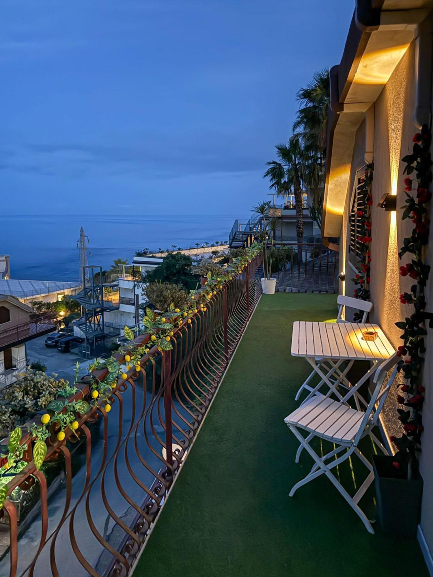 La Goccia Sul Mare Apartamento Letoianni Exterior foto