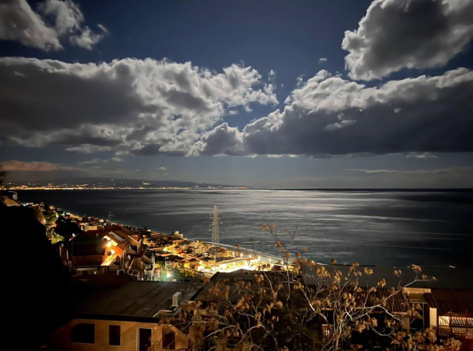 La Goccia Sul Mare Apartamento Letoianni Exterior foto